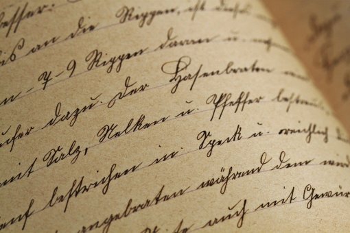aufgeschlagenes Buch