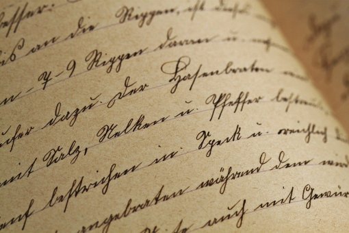 aufgeschlagenes Buch